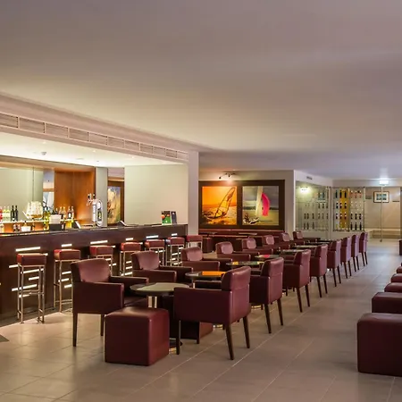 Gale Nautico Армасан-де-Пера